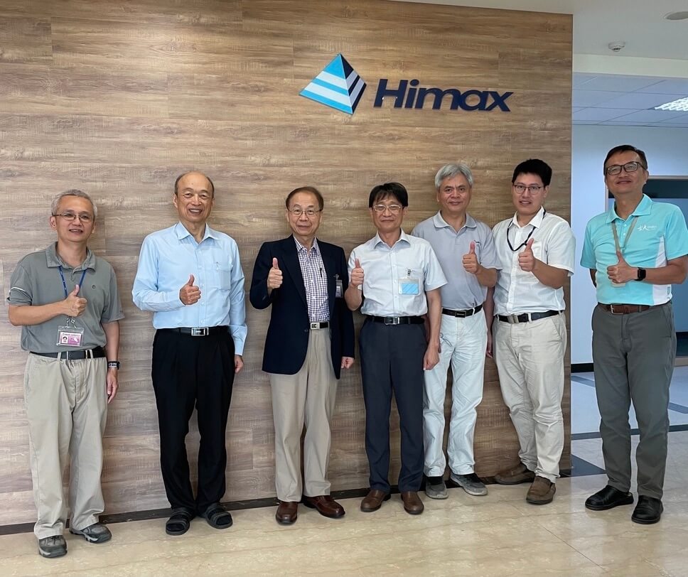 Dr. Wu's invention of Liquid Crystal on Silicon, commercialized by Himax. Pictured: Dr. Wu's former Ph.D. student, Simon Fan-Chiang (left), and Dr. Biing-Seng Wu, Chairman of Himax Technologies. Taken during Dr. Wu's visit to Himax in Taiwan last April.